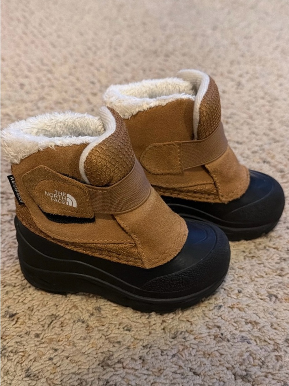 The North Face Toddler Tan and Black Insulated Snow Boots